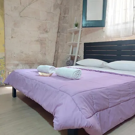 Bed and breakfast White 2*