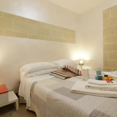 White Bed and breakfast Lecce