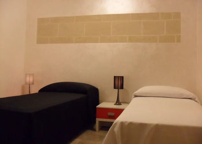 White לינה וארוחת בוקר לצ'ה