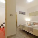 Bed & Breakfast White 3*