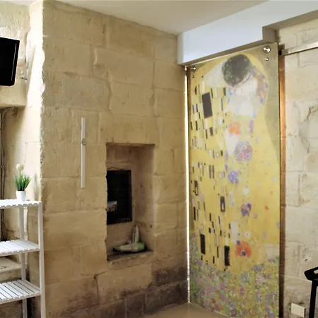 White Bed & Breakfast