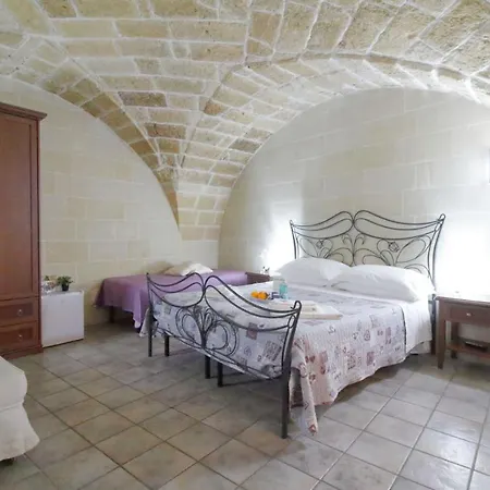 White Bed & Breakfast 3*